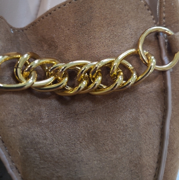 Esprit Binnie Loafer Flat Women's SZ 10 gold chain detail work casual comfort - Picture 11 of 11